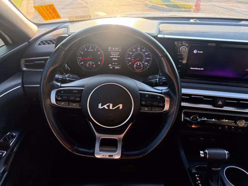 Used 2022 White Kia GT-Line image 11