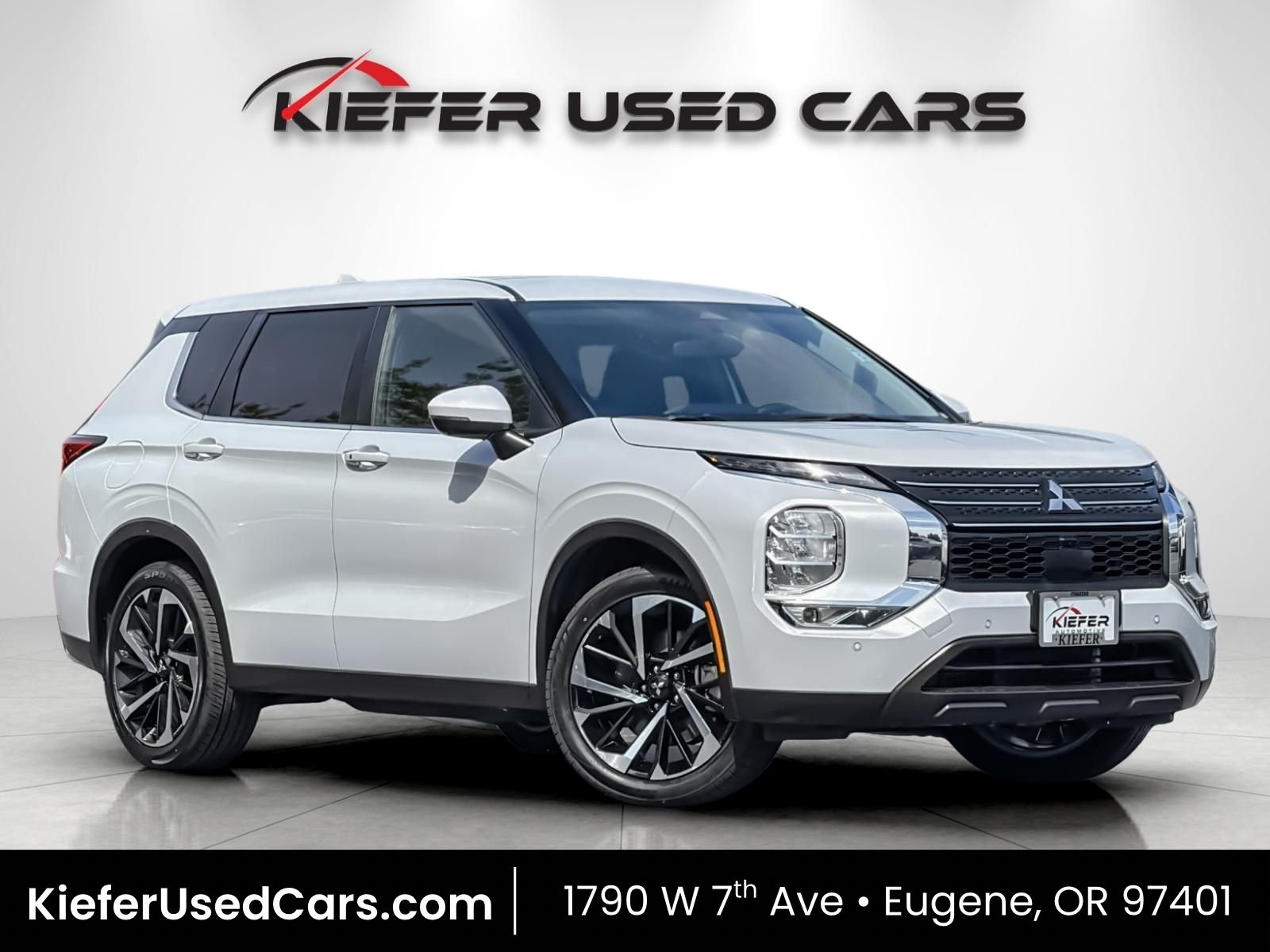 2024 Mitsubishi Outlander SE 2WD's photo