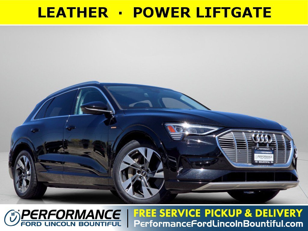 2022 Audi e-tron 95 kWh Premium quattro's photo