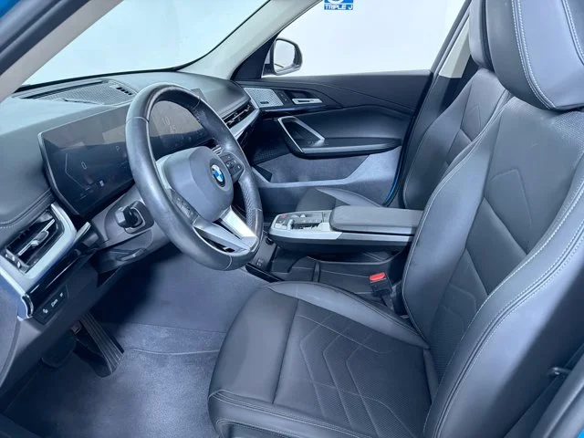 Used 2023 Blue BMW xDrive28i image 18