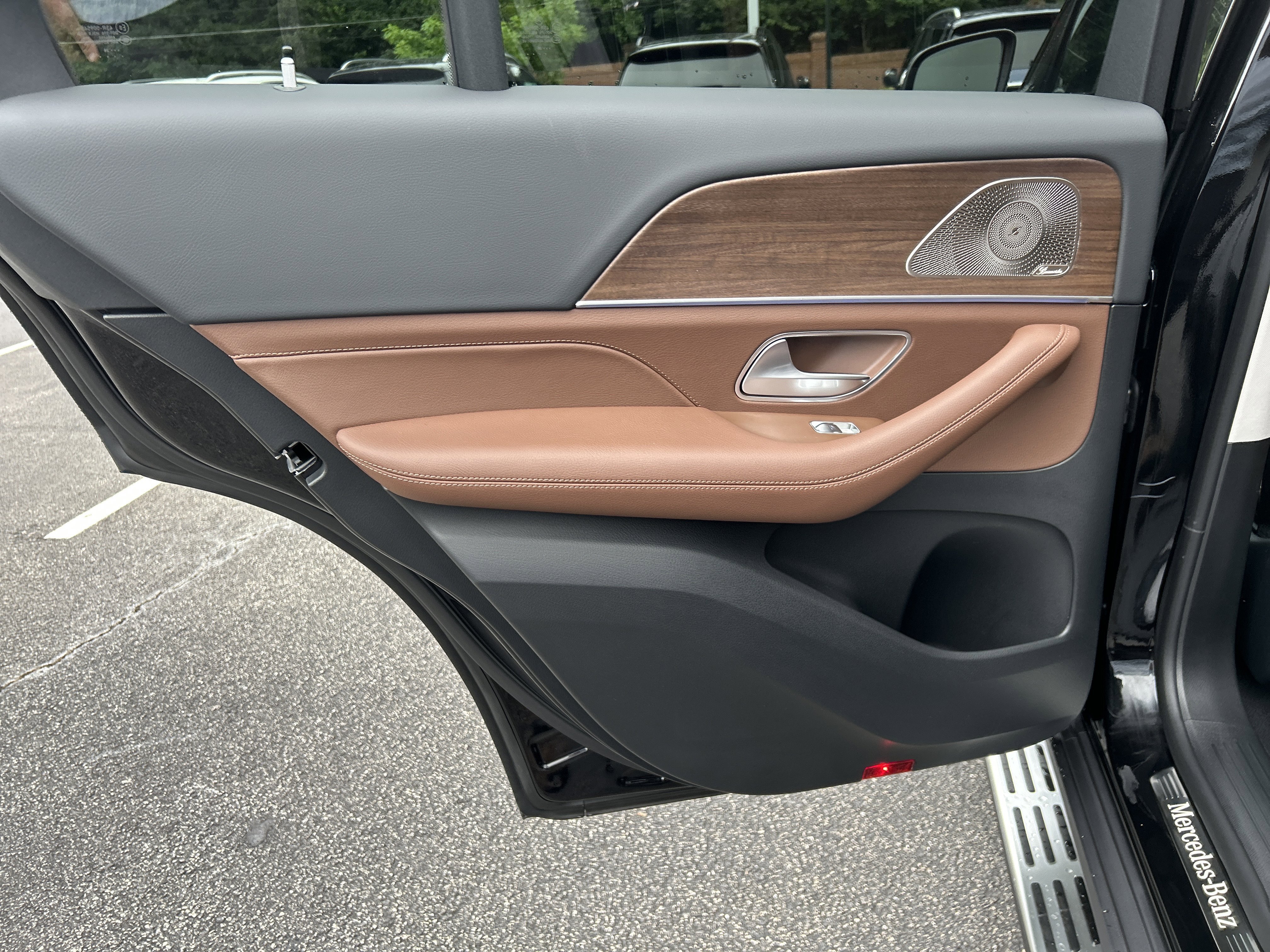 New 2026 Obsidian Black Metallic Mercedes-Benz GLE 350 4MATIC® SUV image 34
