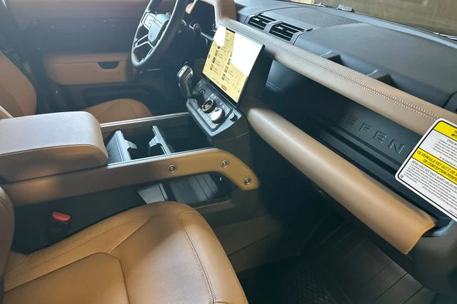 New 2026 Carpathian Grey Land Rover X-Dynamic SE image 14