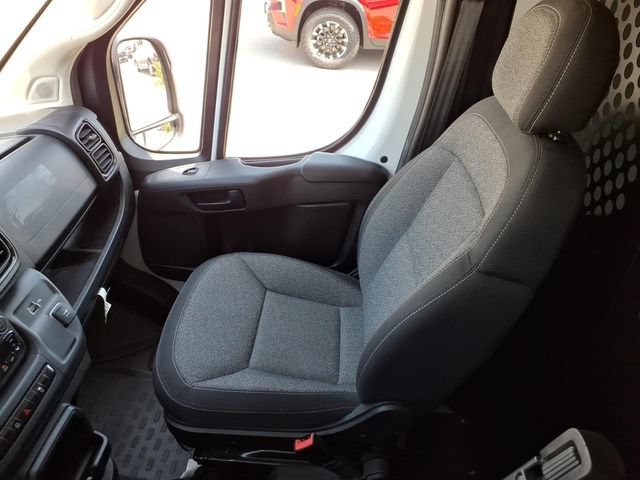 Used 2025  Ram Tradesman image 20