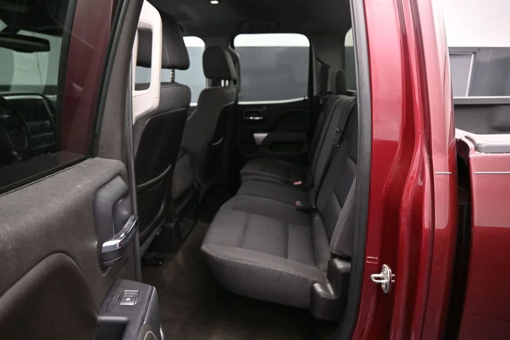 Used 2015 Red Chevrolet LT image 24