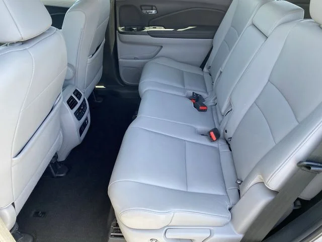 2020 Honda Pilot Touring - Photo 14