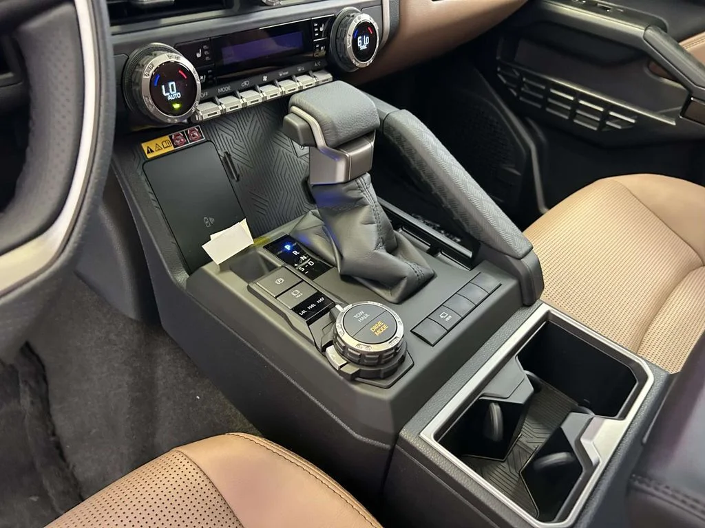 Certified Used 2026  Toyota Limited image 22