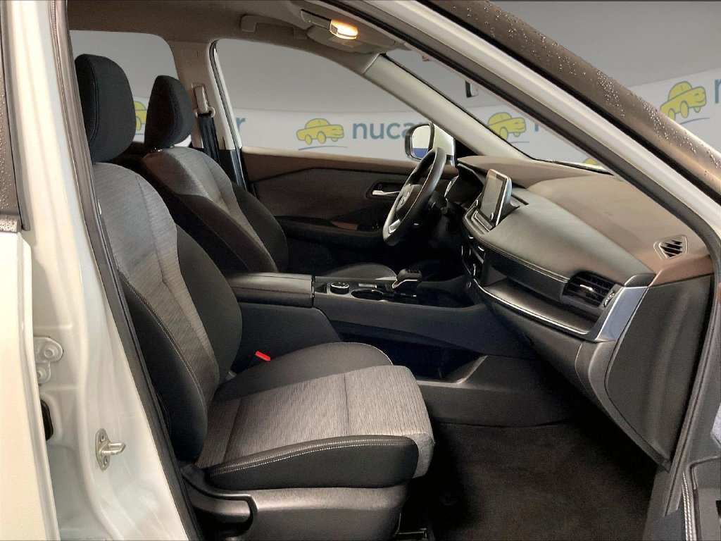 Used 2023 White Nissan SV image 11