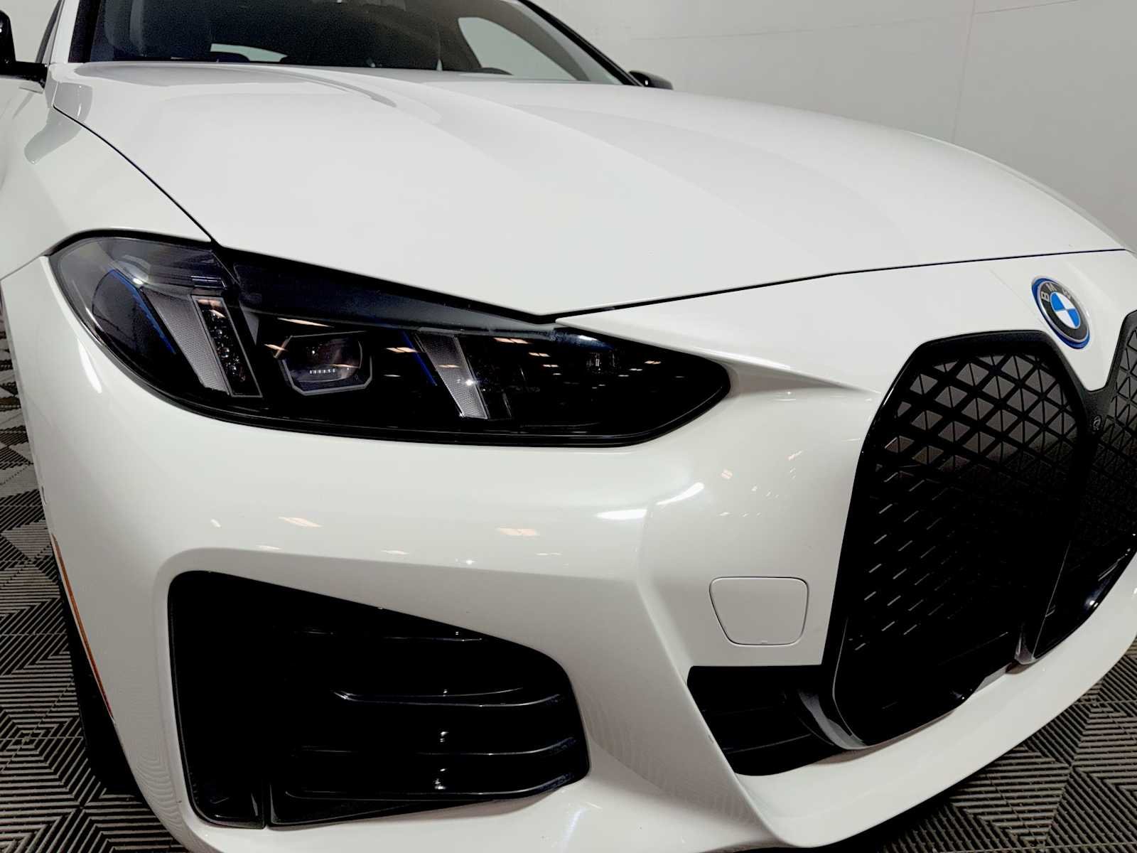 2025 BMW i4 40 - Photo 25