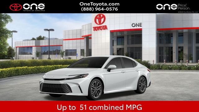 New 2026 Wind Chill Pearl <sup>1</sup> Toyota  XLE image 2