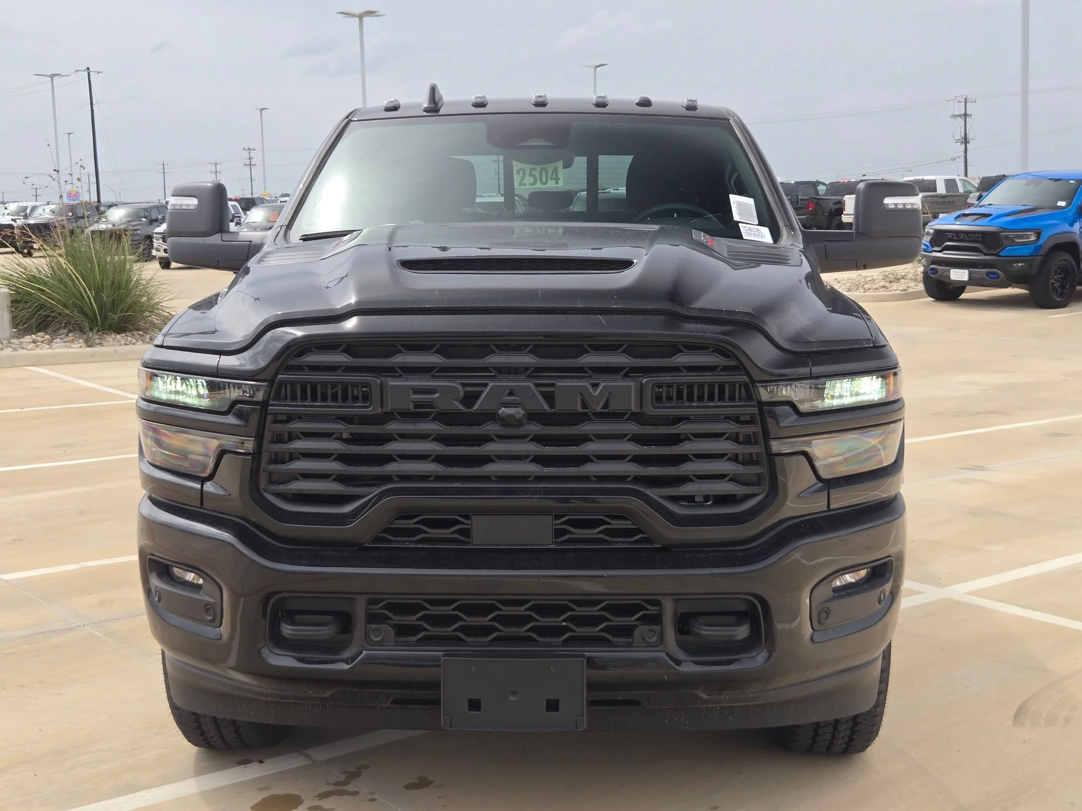 New 2026 Diamond Black Crystal Pearl-Coat Exterior Paint RAM  image 8