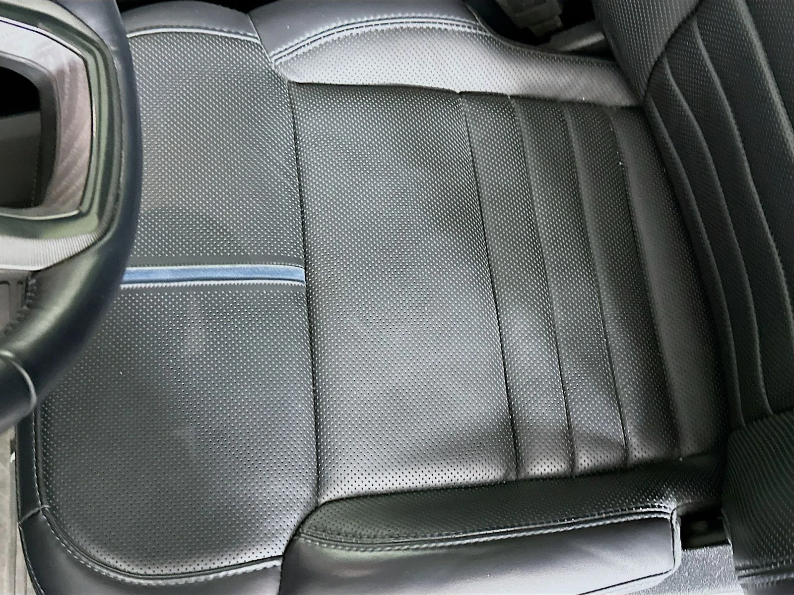 Used 2025 Gray Ford Platinum image 21