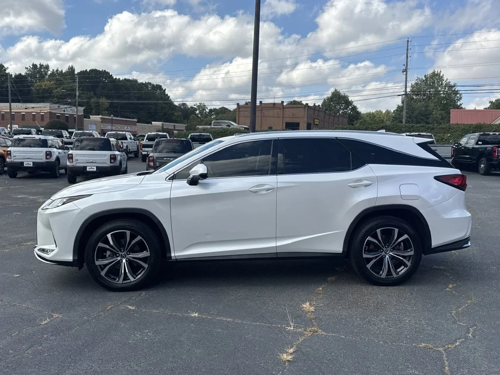 Used 2022 White Lexus 350L image 4