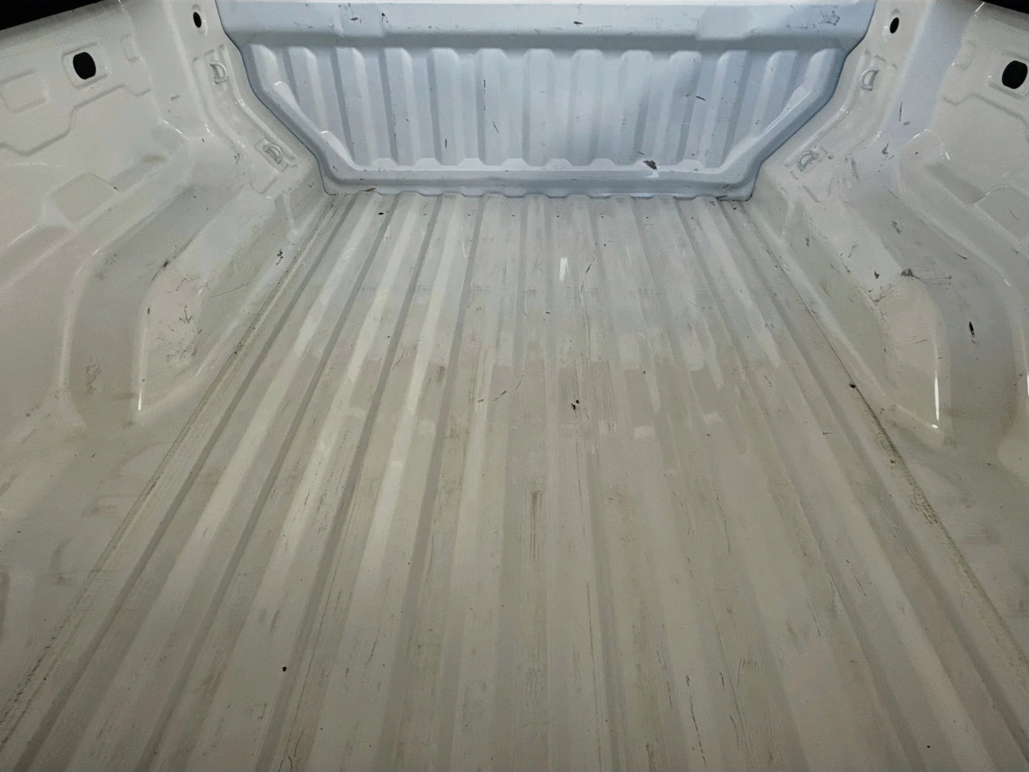 Used 2024 Summit White GMC Elevation image 28