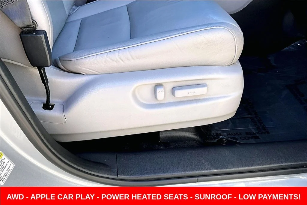 Used 2016  Honda EX-L image 37