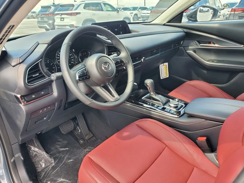 2026 Mazda CX-30 Carbon Edition - Photo 10