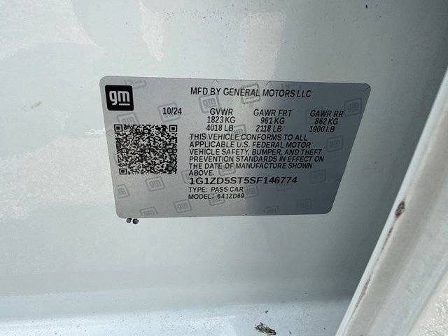 Used 2025 White Chevrolet LT image 34