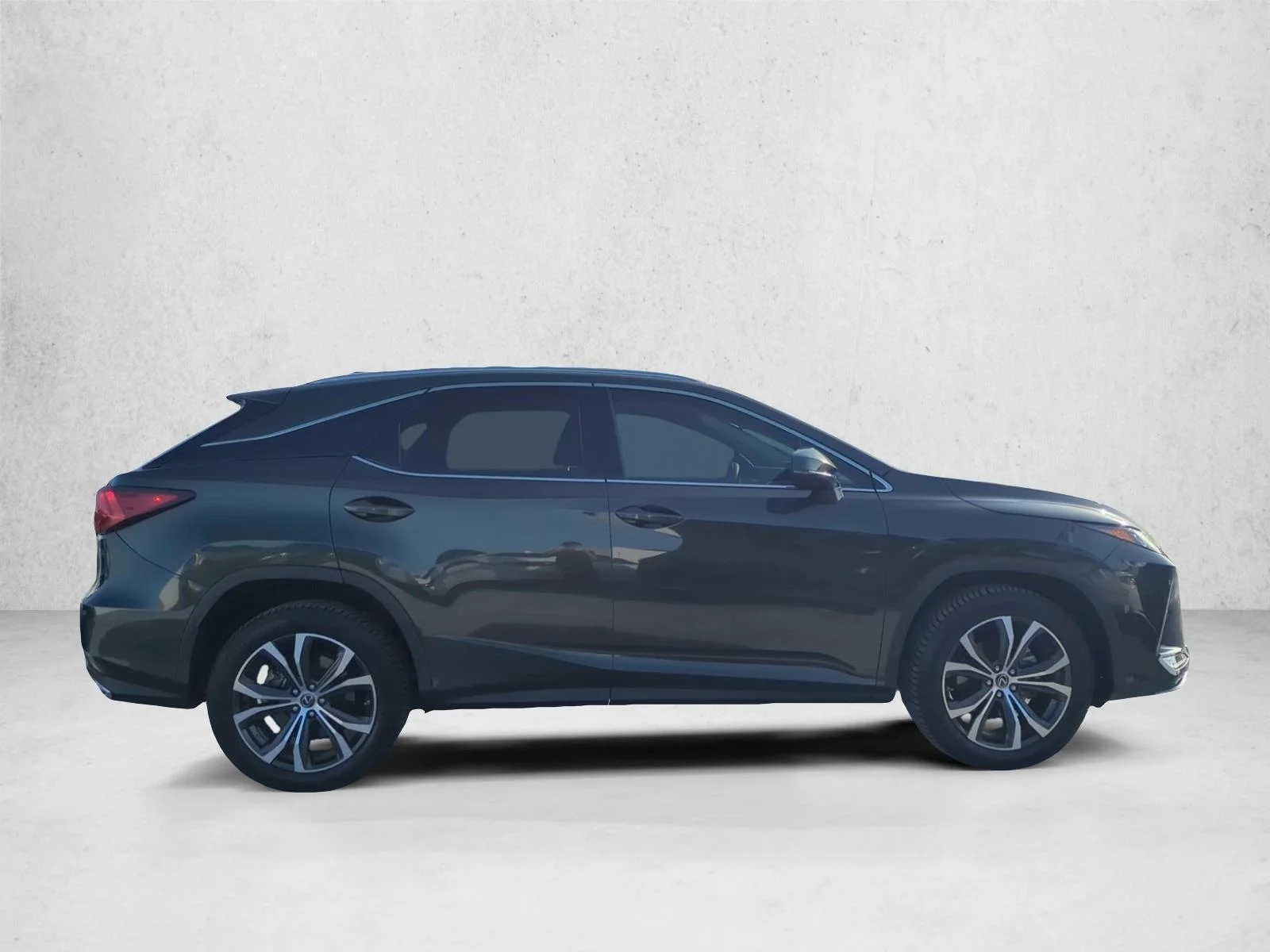 Used 2022 Nori Green Pearl Lexus RX 350 image 4