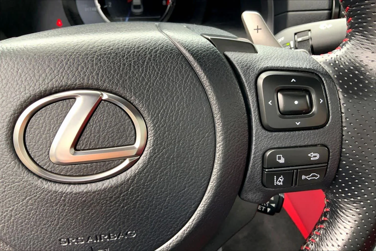 Certified Used 2023 ULTRA WHITE Lexus F SPORT image 25