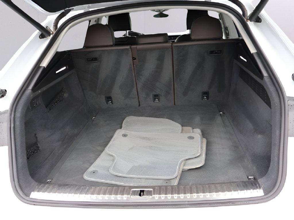 Used 2019 Glacier White Metallic Audi 3.0T Prestige image 18