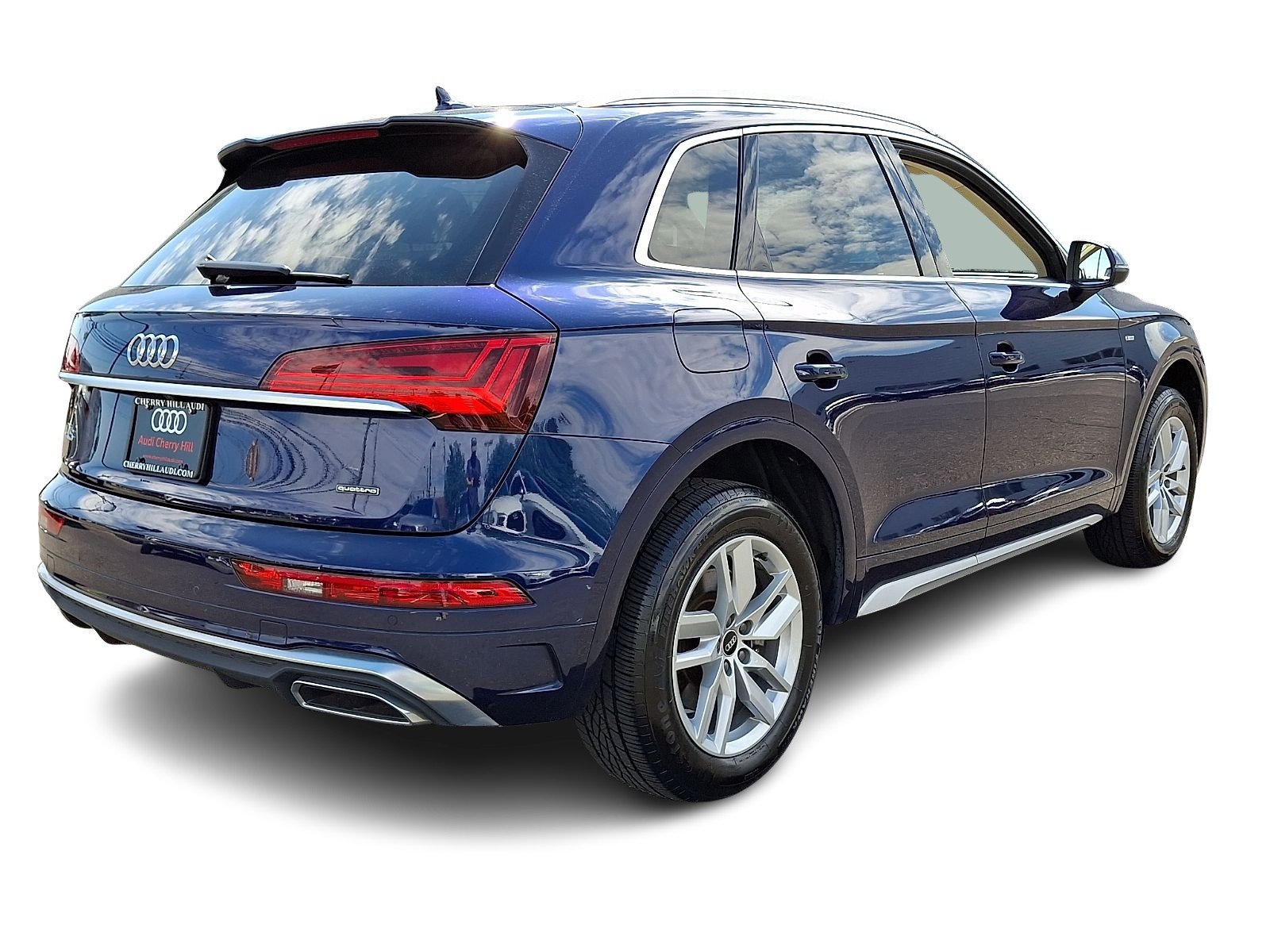 Used 2023 Navarra Blue Metallic   2D2d Audi S line Premium image 4
