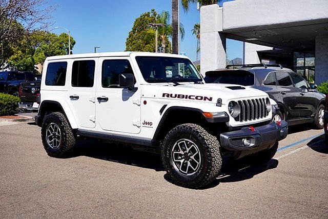 New 2026 Bright White Clear-Coat Exterior Paint Jeep Rubicon image 6