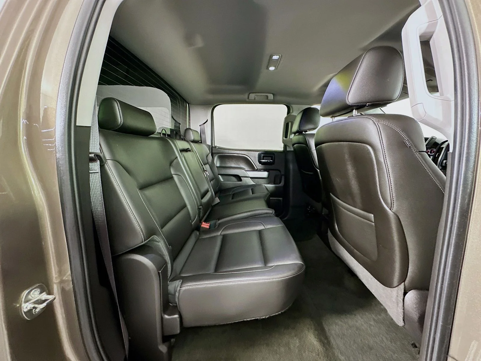 Used 2014 Brownstone Metallic Chevrolet LT image 27