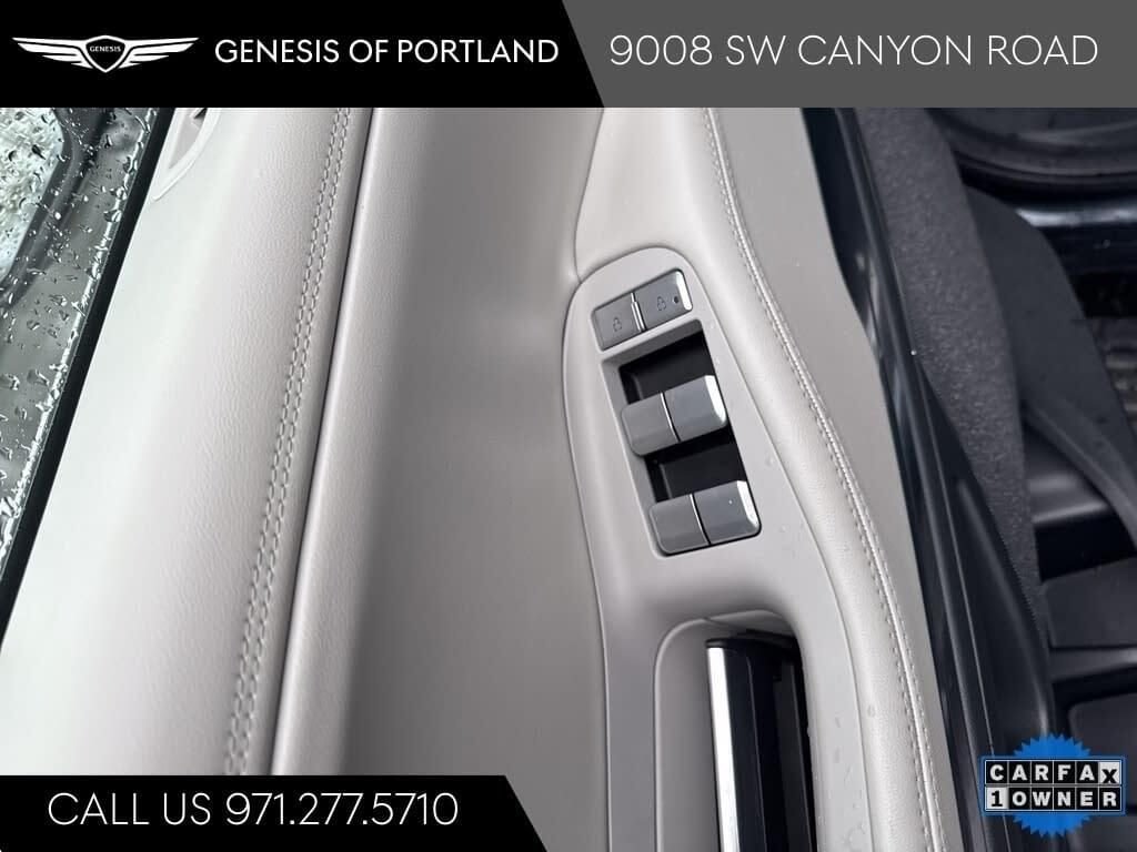 Used 2025 Blue Metallic Lincoln Reserve image 18