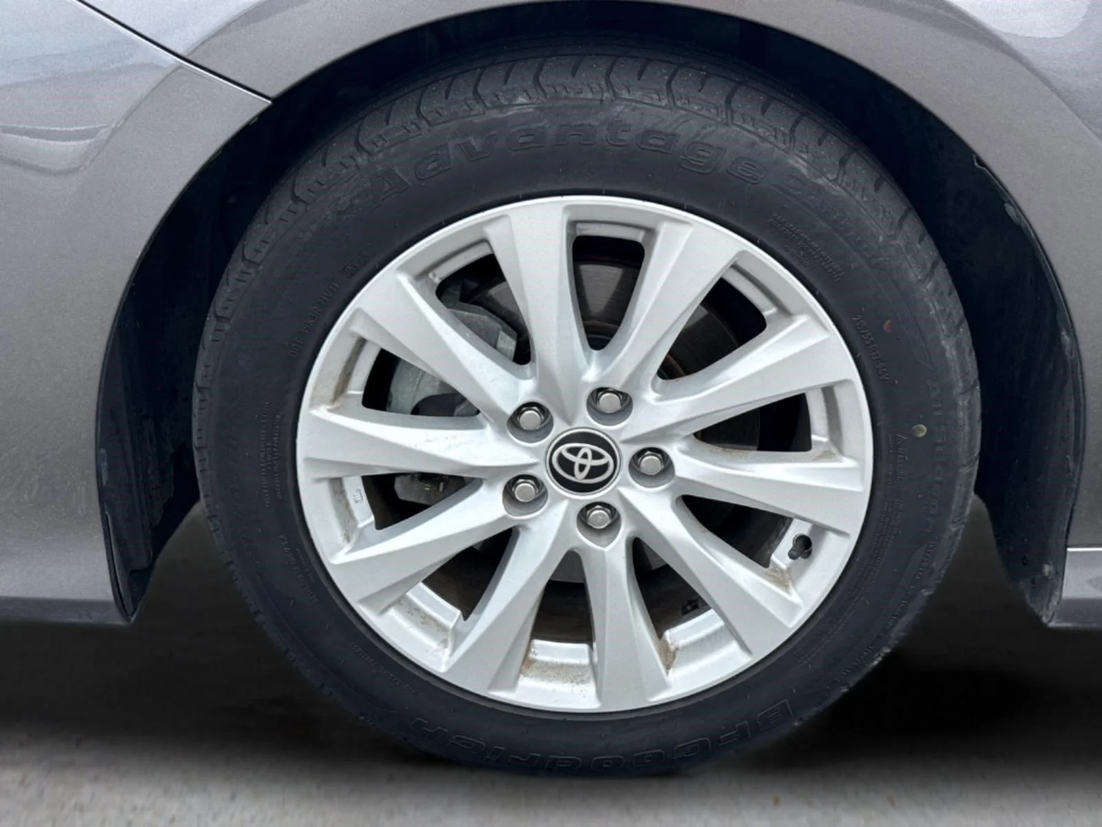 Used 2020 Predawn Gray Mica Toyota LE image 5