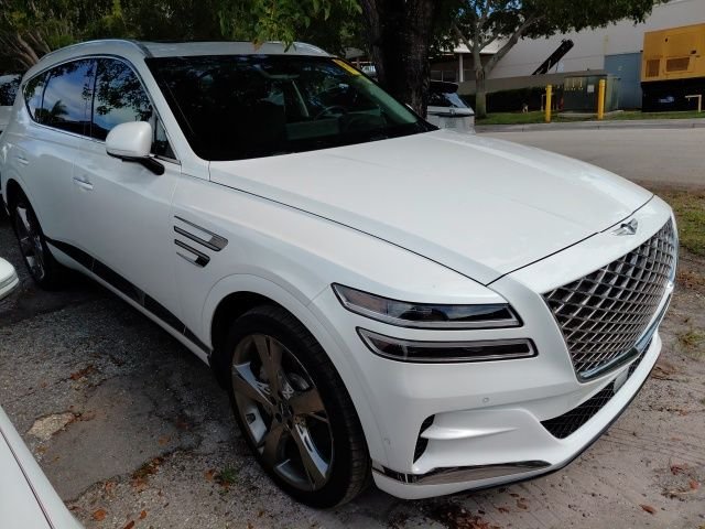 Used 2024 White Genesis 2.5T image 2