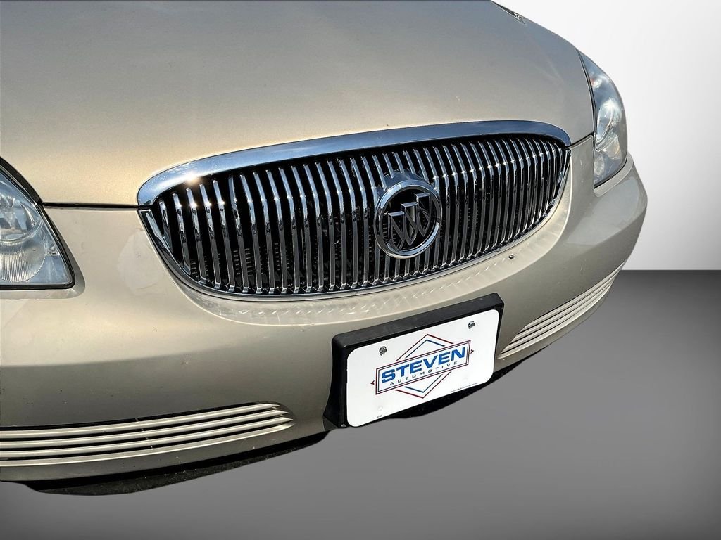 Used 2008 Gold Buick CXL image 32