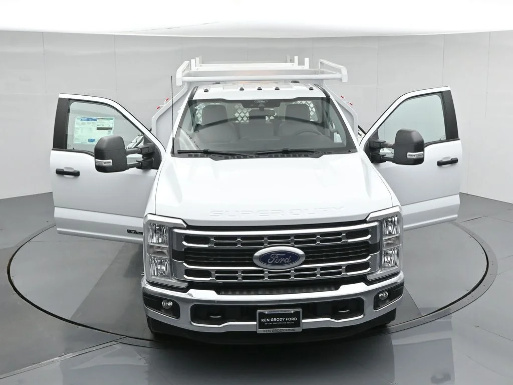 New 2025 White Ford XL image 40