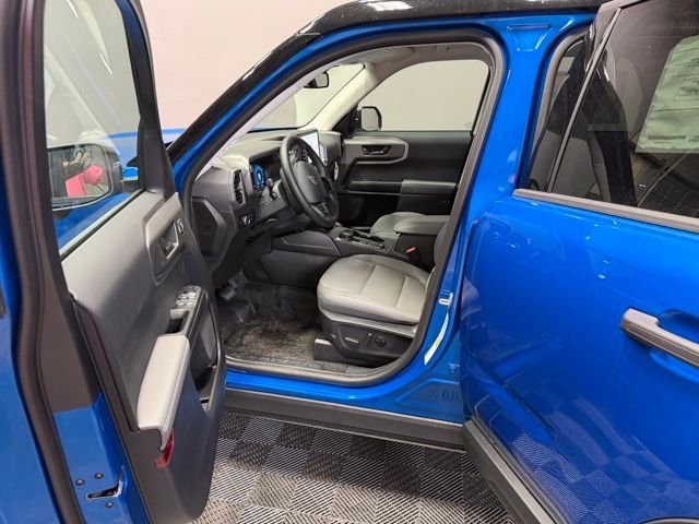 New 2025 Velocity Blue Metallic Ford Badlands® image 14