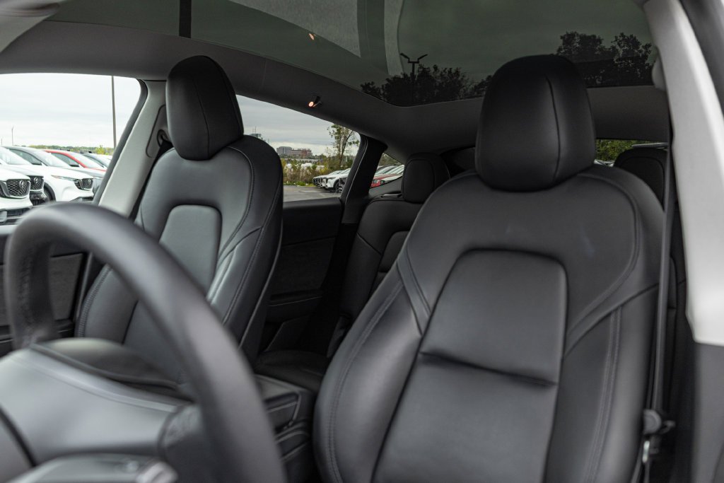 Used 2023  Tesla Long Range image 12