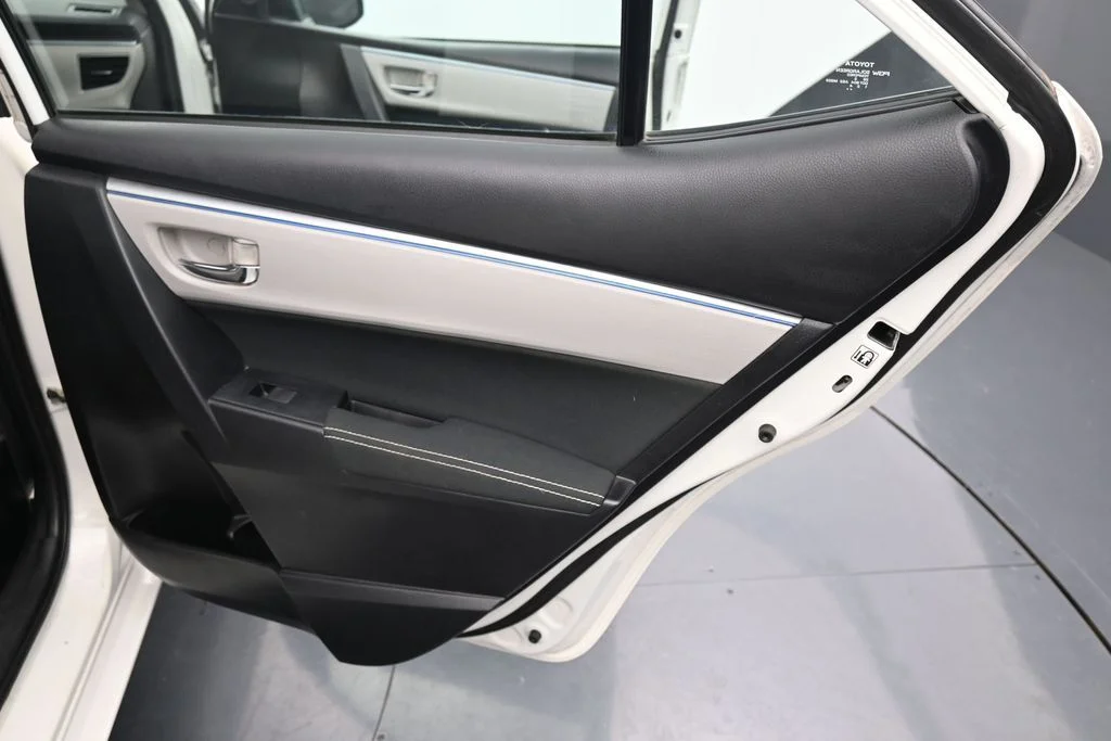 Used 2014 White Toyota LE Plus image 13