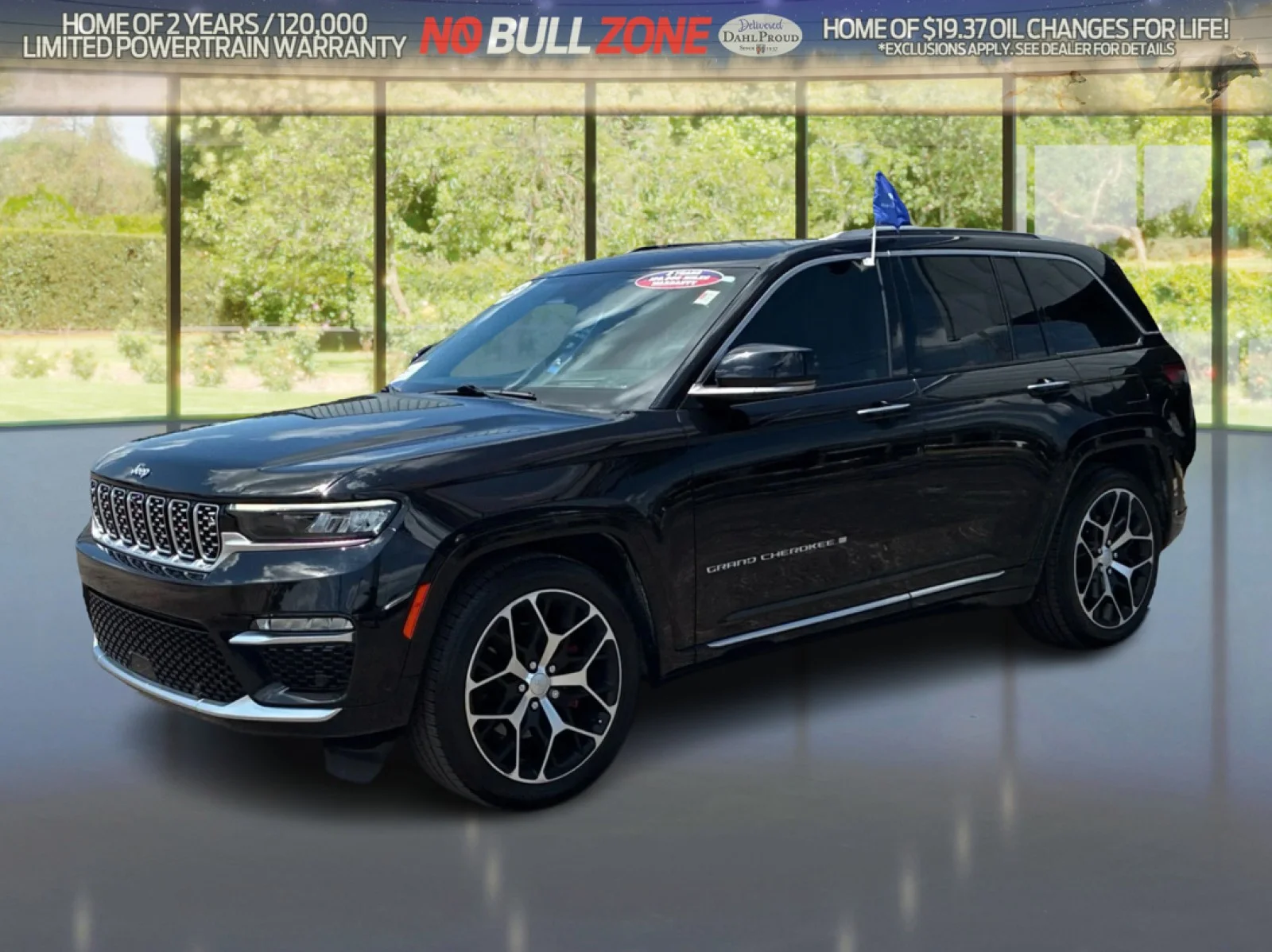 Certified Used 2022 Diamond Black Jeep Summit Reserve image 1