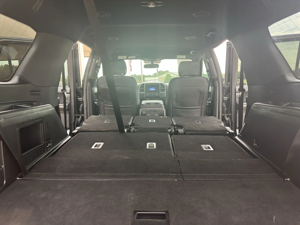 Used 2018 Shadow Black Ford XLT image 32