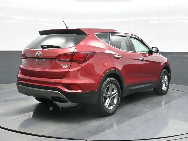 Used 2018 Red Hyundai 2.4 Base image 9