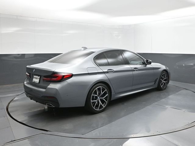 Used 2023 Gray BMW 530i image 8