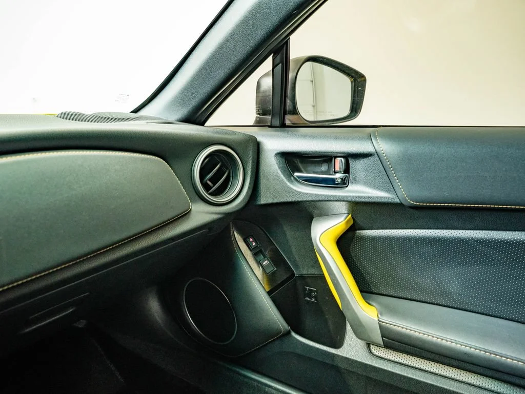 Used 2017 Charlesite Yellow Subaru Series.Yellow image 37