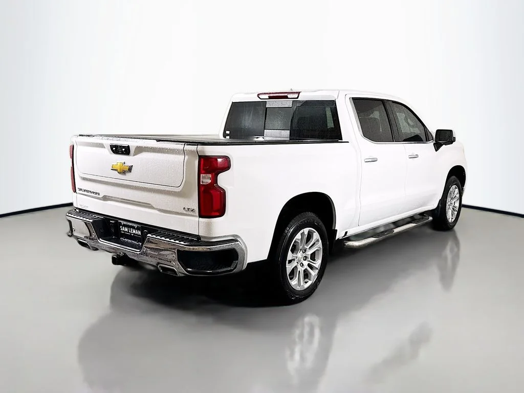Used 2022 White Chevrolet LTZ image 7