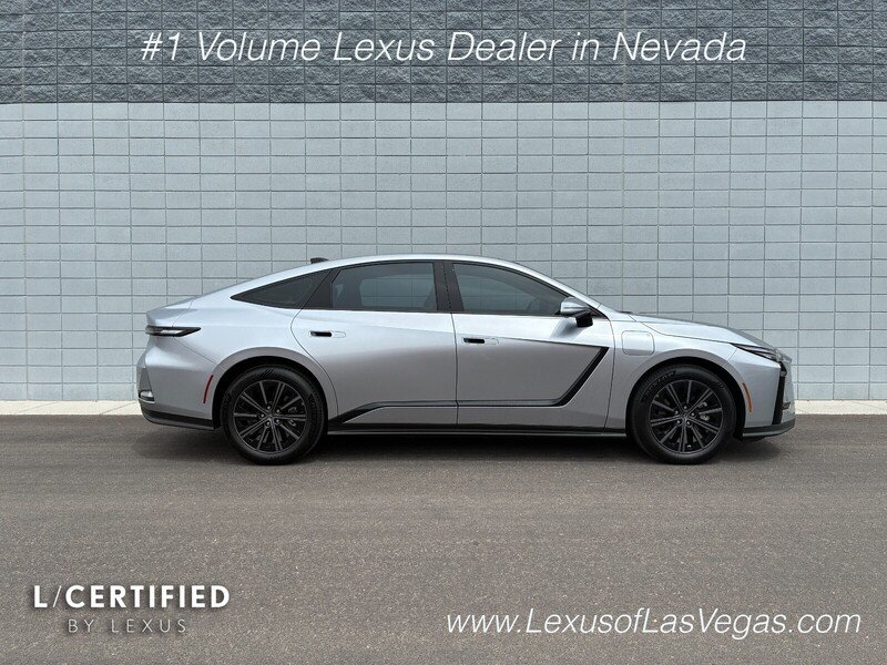Certified Used 2026 Iridium Lexus  image 2