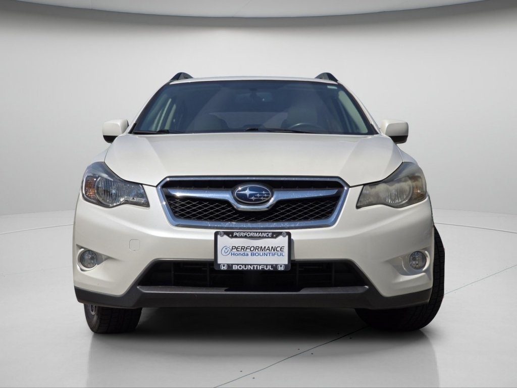 Used 2014 Satin White Pearl Subaru Limited image 3