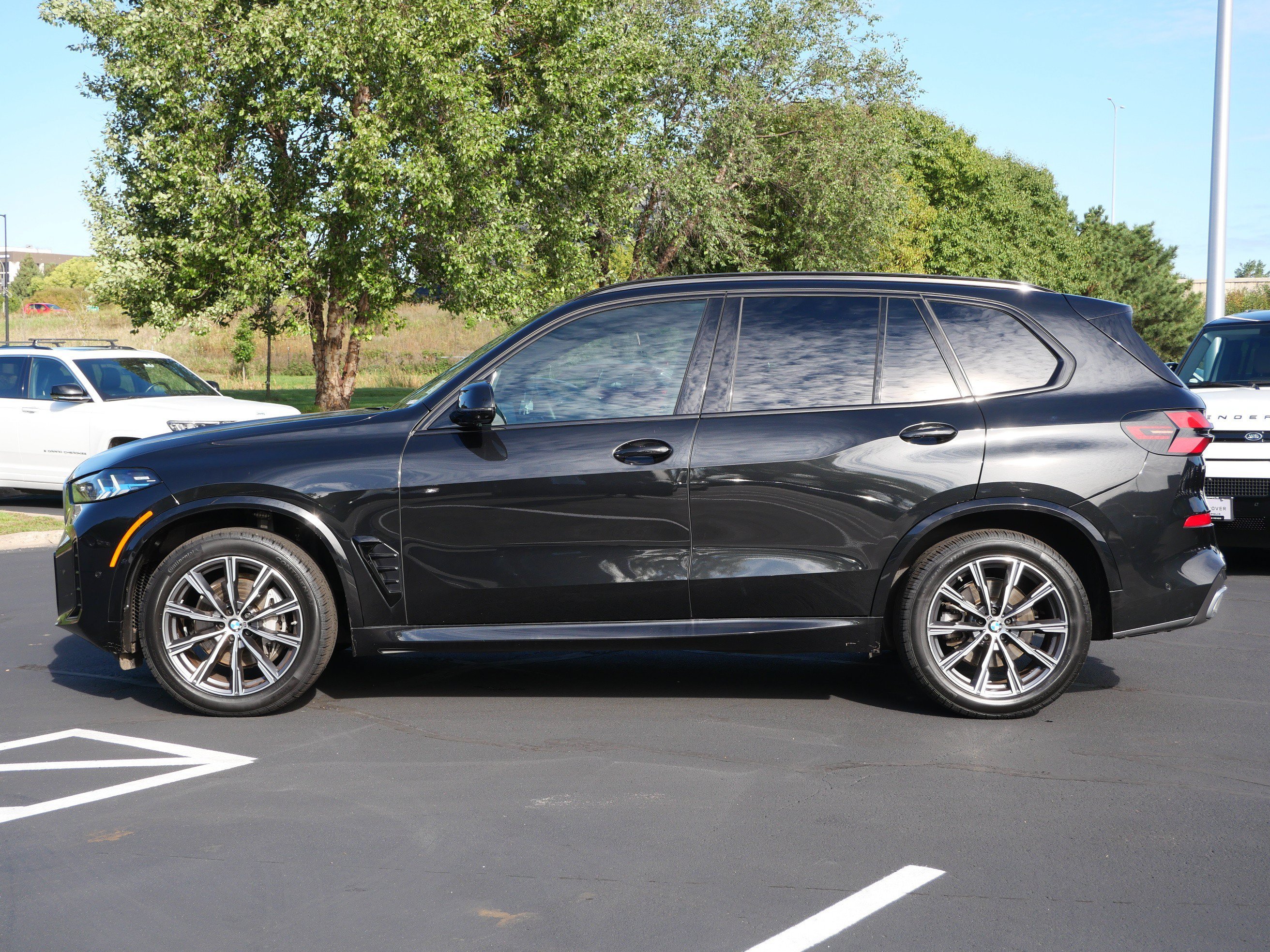 Used 2024 BMW X5 40i with VIN 5UX23EU02R9V00904 for sale in Minneapolis, Minnesota