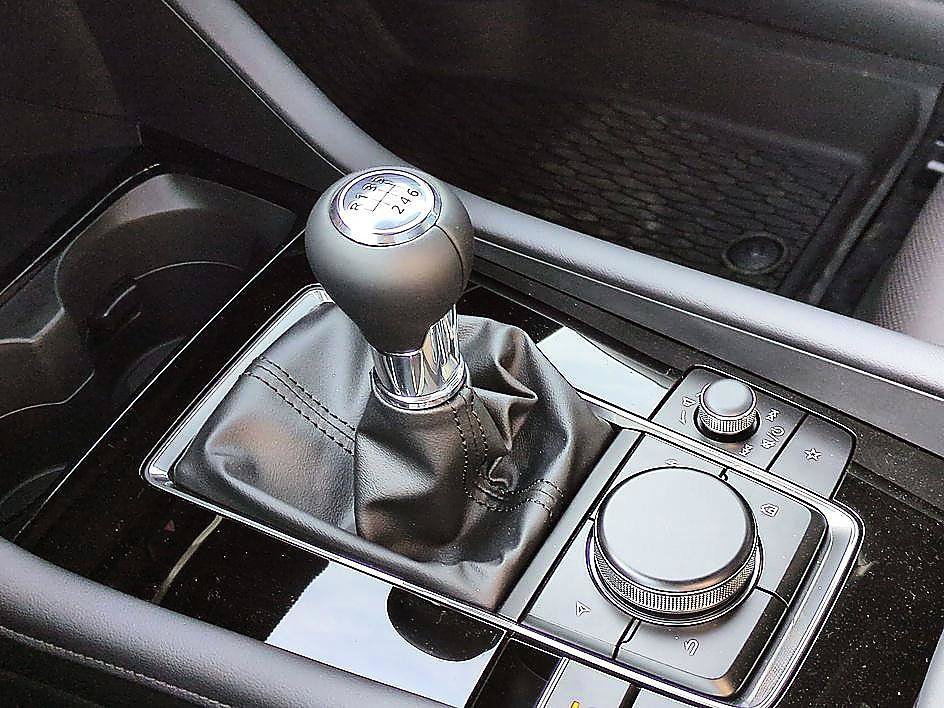 2026 Mazda Mazda3 Premium - Photo 23