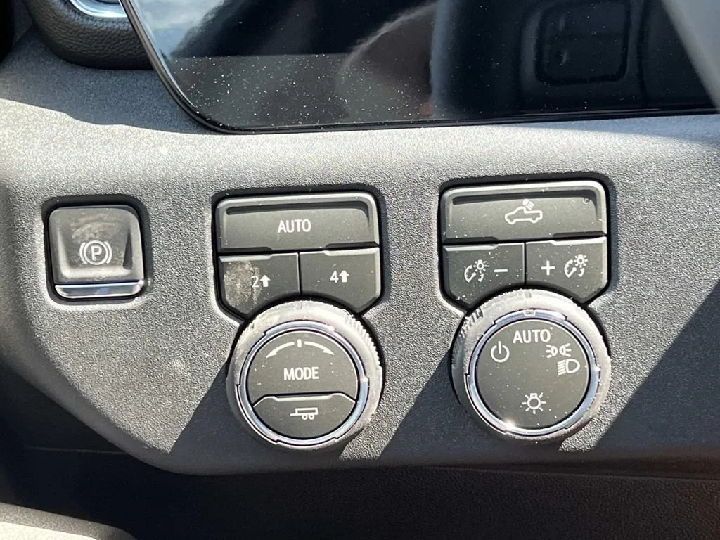 Used 2026 Black Chevrolet LT image 21
