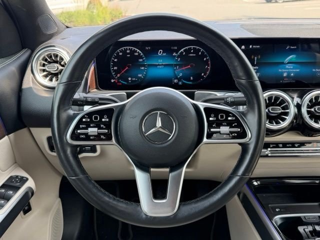 Certified Used 2022  Mercedes-Benz GLB 250 image 10