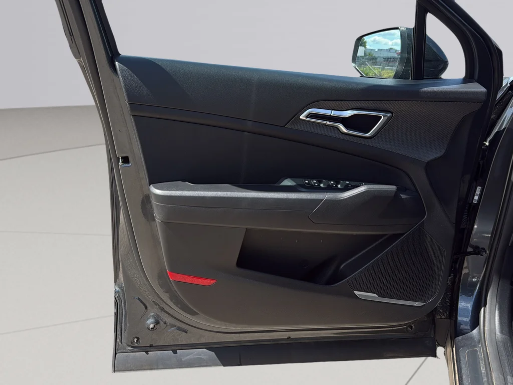 Used 2025 Gravity Gray Kia LX image 24