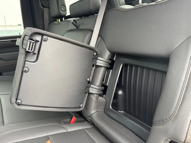 2026 GMC Sierra 2500HD AT4 - Photo 40