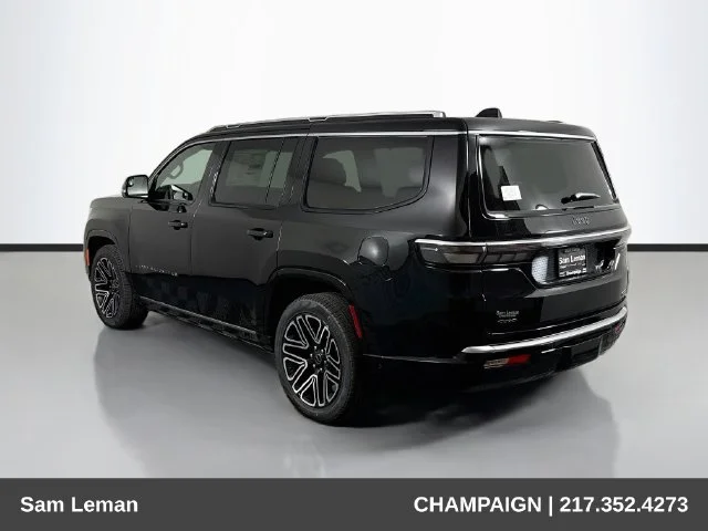 New 2027 Black Jeep  image 5