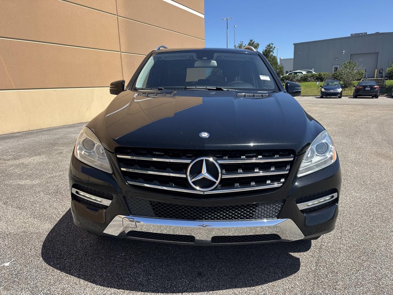 Used 2015 Black Mercedes-Benz ML 350 image 2